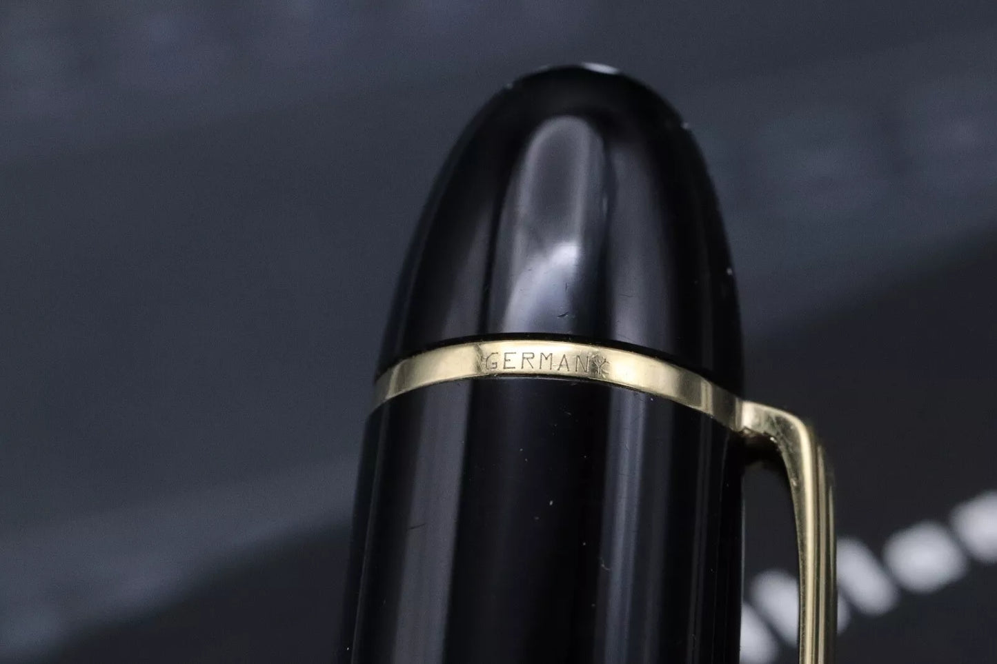 Montblanc Meisterstuck 149 Gold-Coated Fountain Pen image 6