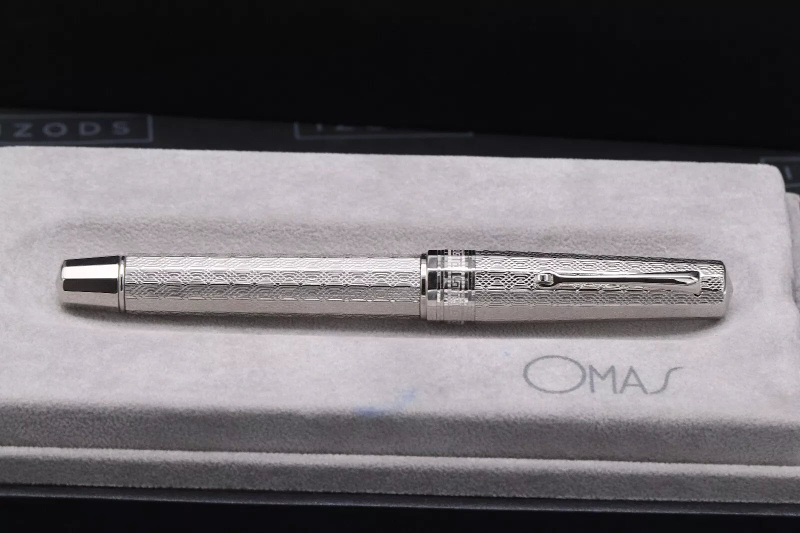 Omas Paragon Silver Guilloche LE35 Fountain Pen - Fine 'Extra Flessible' Nib image 9