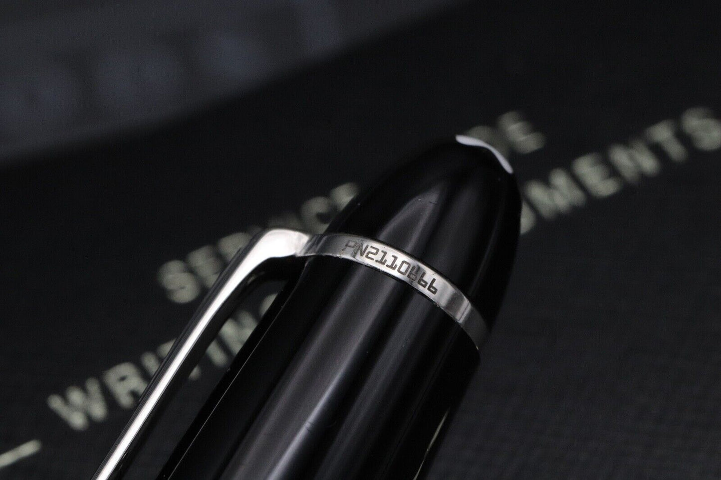 Montblanc Meisterstück 161 LeGrand Platinum-Coated Ballpoint Pen image 3