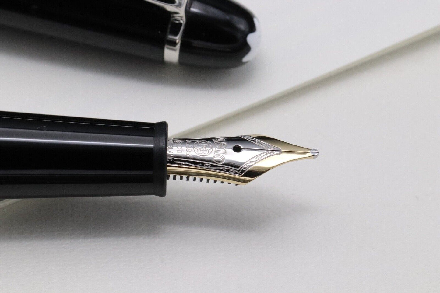 Montblanc Meisterstuck 145 Classique Platinum Coated Fountain Pen image 2
