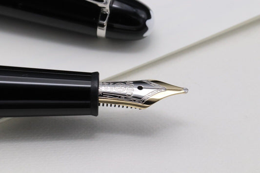 Montblanc Meisterstuck 145 Classique Platinum Coated Fountain Pen image 2