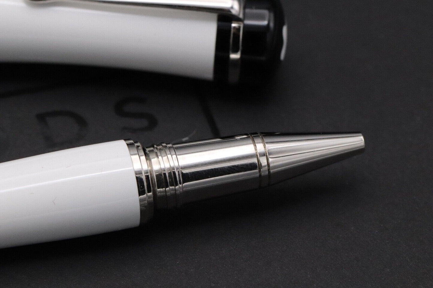 Montblanc Bonheur Rollerball Pen image 2