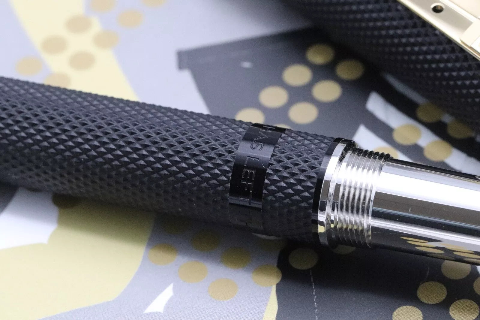 Montblanc Great Characters Elvis Presley Special Edition Fountain Pen - UNUSED image 5