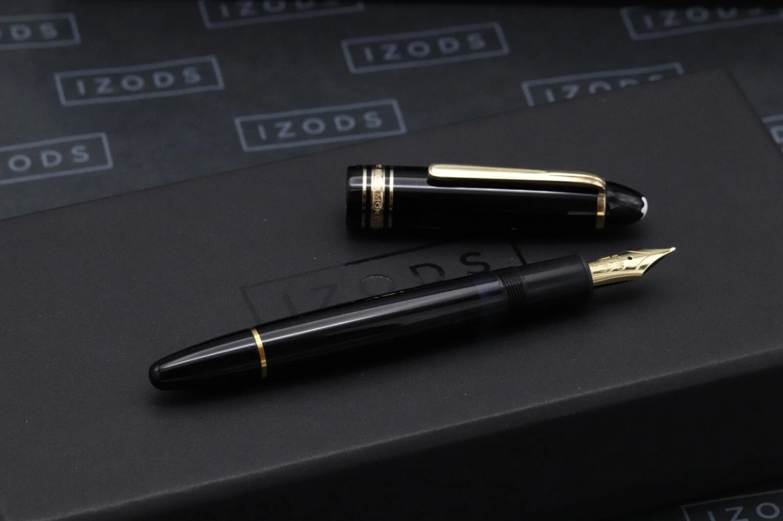 Montblanc Meisterstuck 146 LeGrand Gold Coated Fountain Pen - 18c Monotone Nib image 6