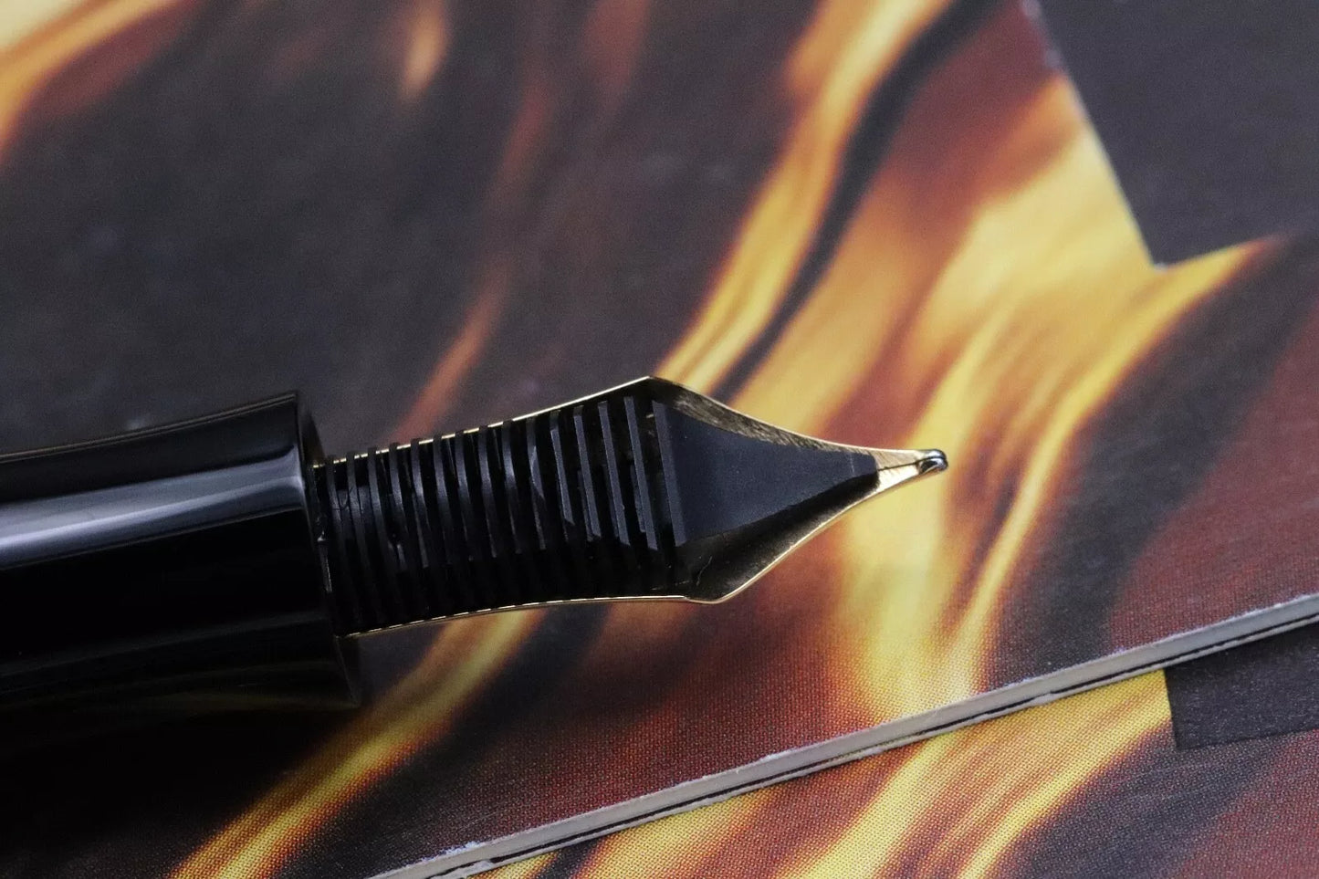 Montblanc Writers Edition Fyodor Dostoevsky Fountain Pen – UNUSED image 5