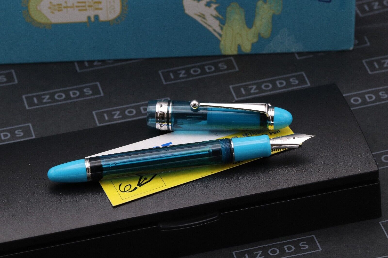 Pilot Custom 823 Bungubox Fujiyama Blue Limited Edition Fountain