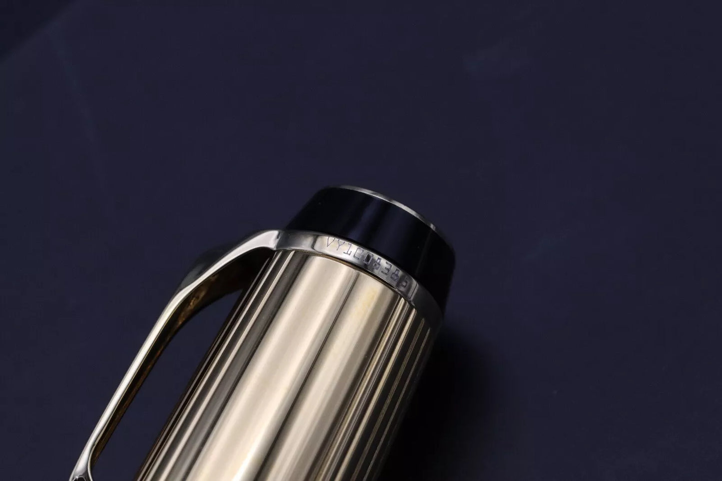 Montblanc Boheme Rouge Gold-Plated Fountain Pen - UNUSED - Broad Nib image 5