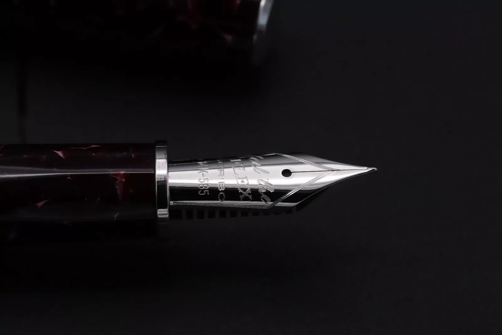 SCRIBO Feel Melograno Fountain Pen - 14k Flex Fine Nib image 4