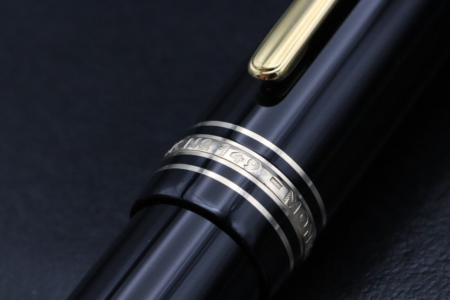 Montblanc Meisterstuck 149 Gold-Coated Fountain Pen image 4
