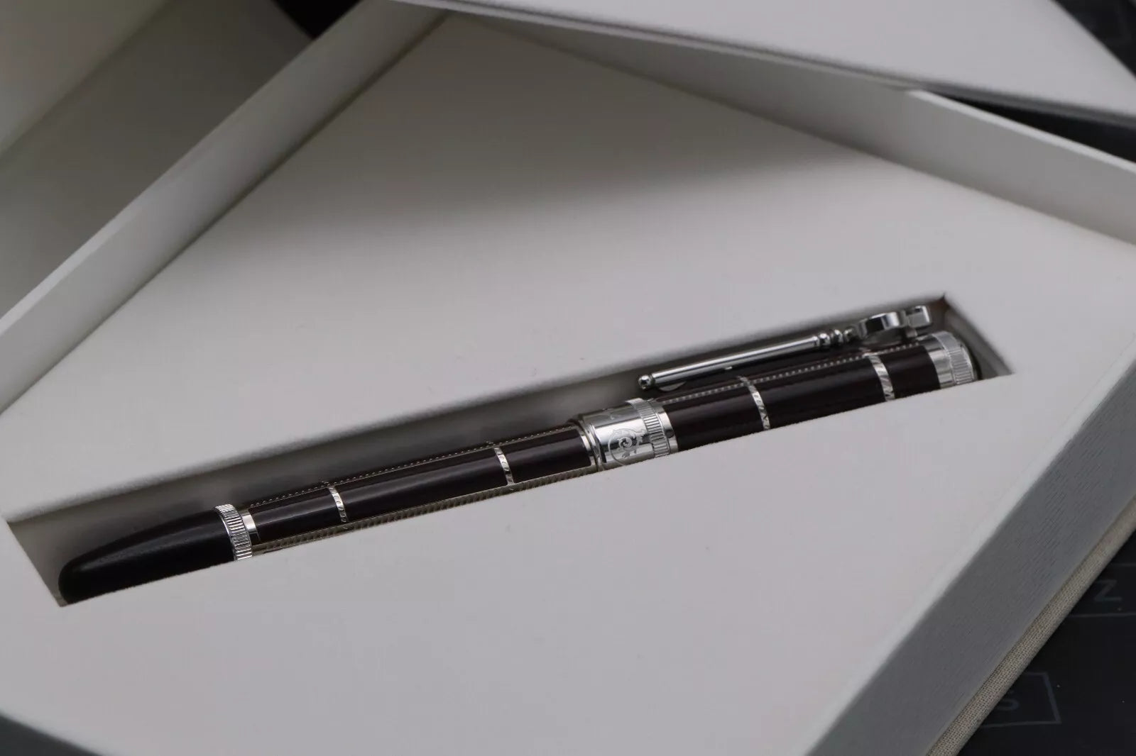 Montblanc Writers Edition Arthur Conan Doyle LE1902 Fountain Pen - UNUSED - 0006 image 12