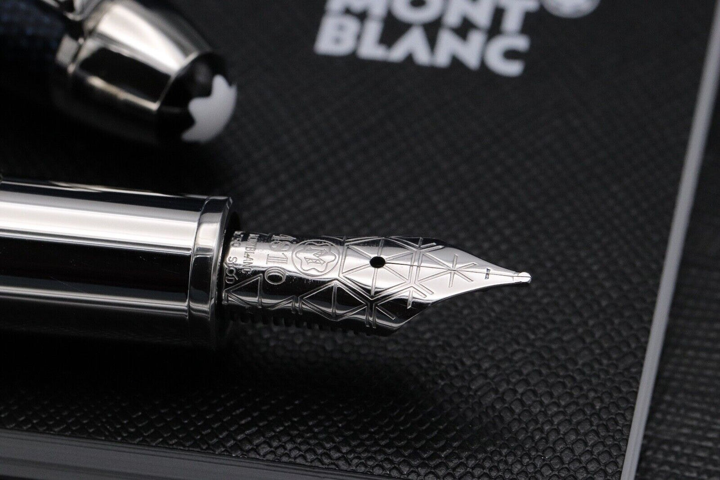 Montblanc Meisterstück LeGrand Blue Hour Fountain Pen image 2