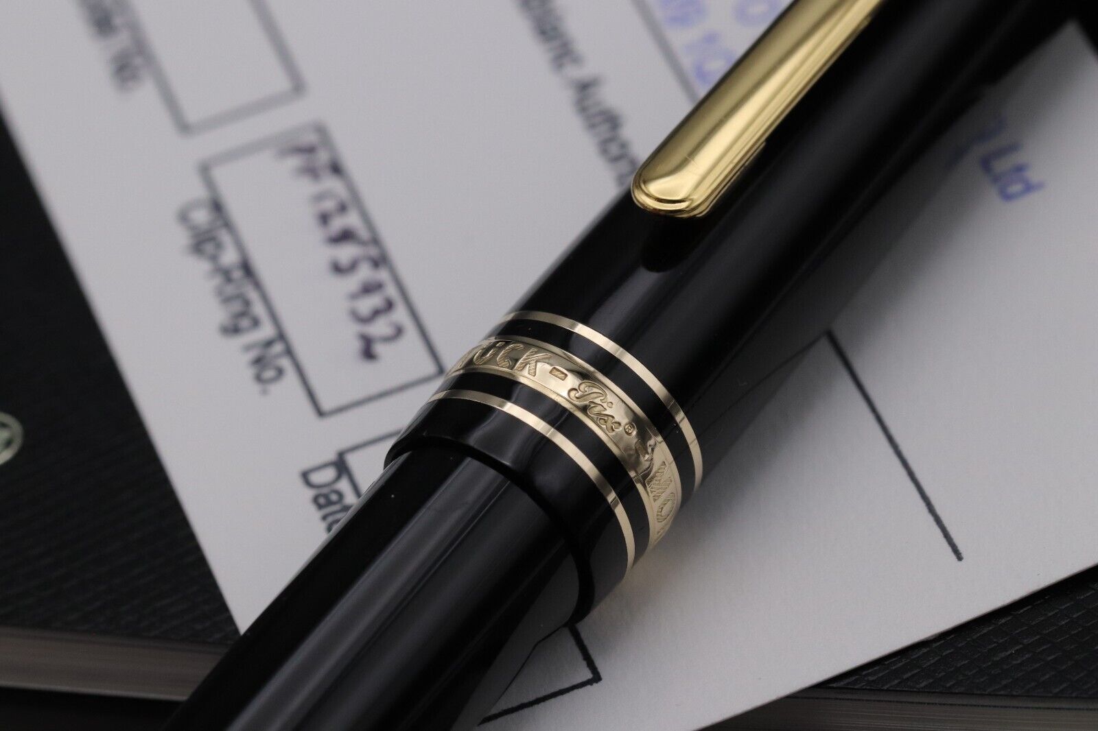 Montblanc Meisterstuck Chopin Classique Gold-Coated Fountain Pen image 3