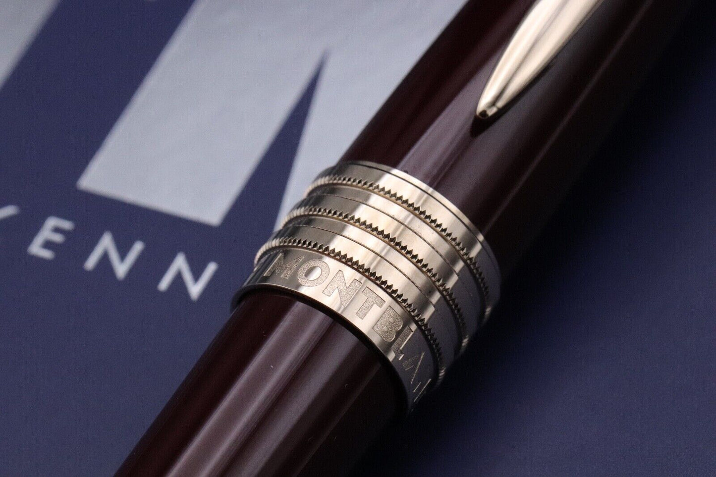 Montblanc Great Characters John F. Kennedy JFK Burgundy SE Fountain Pen image 3