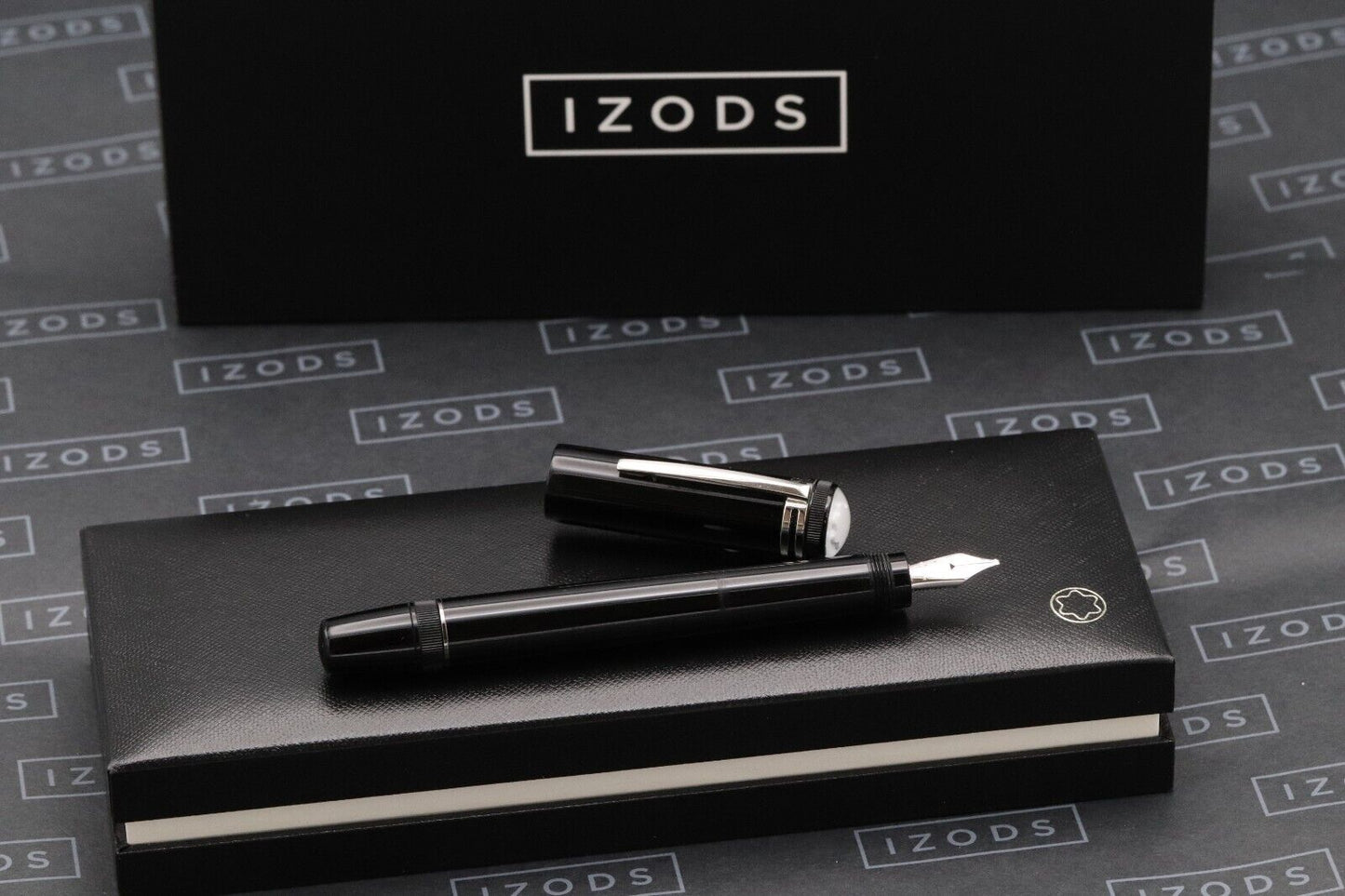 Montblanc Heritage 1912 Fountain Pen - Broad Nib image 0