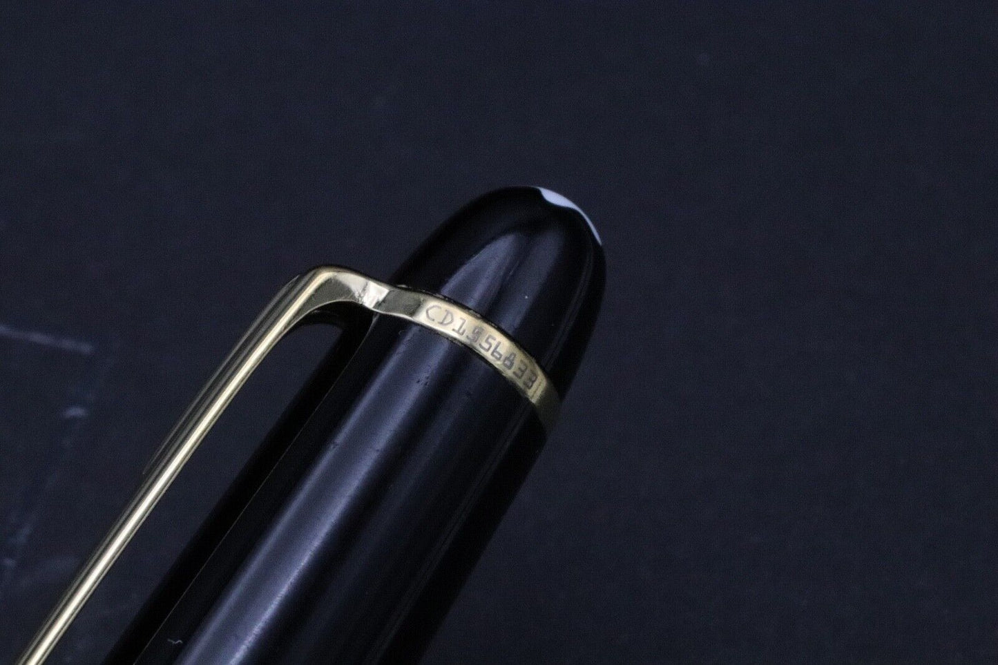 Montblanc Meisterstuck 145 Classique Gold Coated Fountain Pen image 4