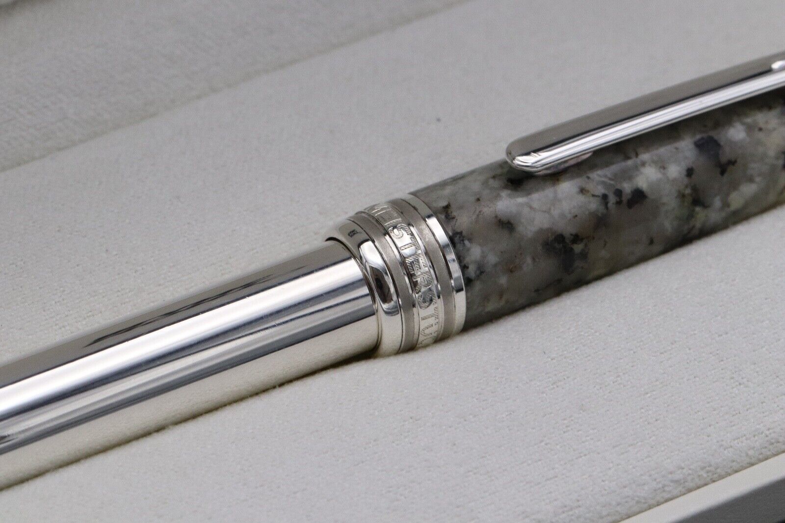Montblanc Meisterstuck Granite Soulmakers Classique LE1906 Rollerball Pen image 2