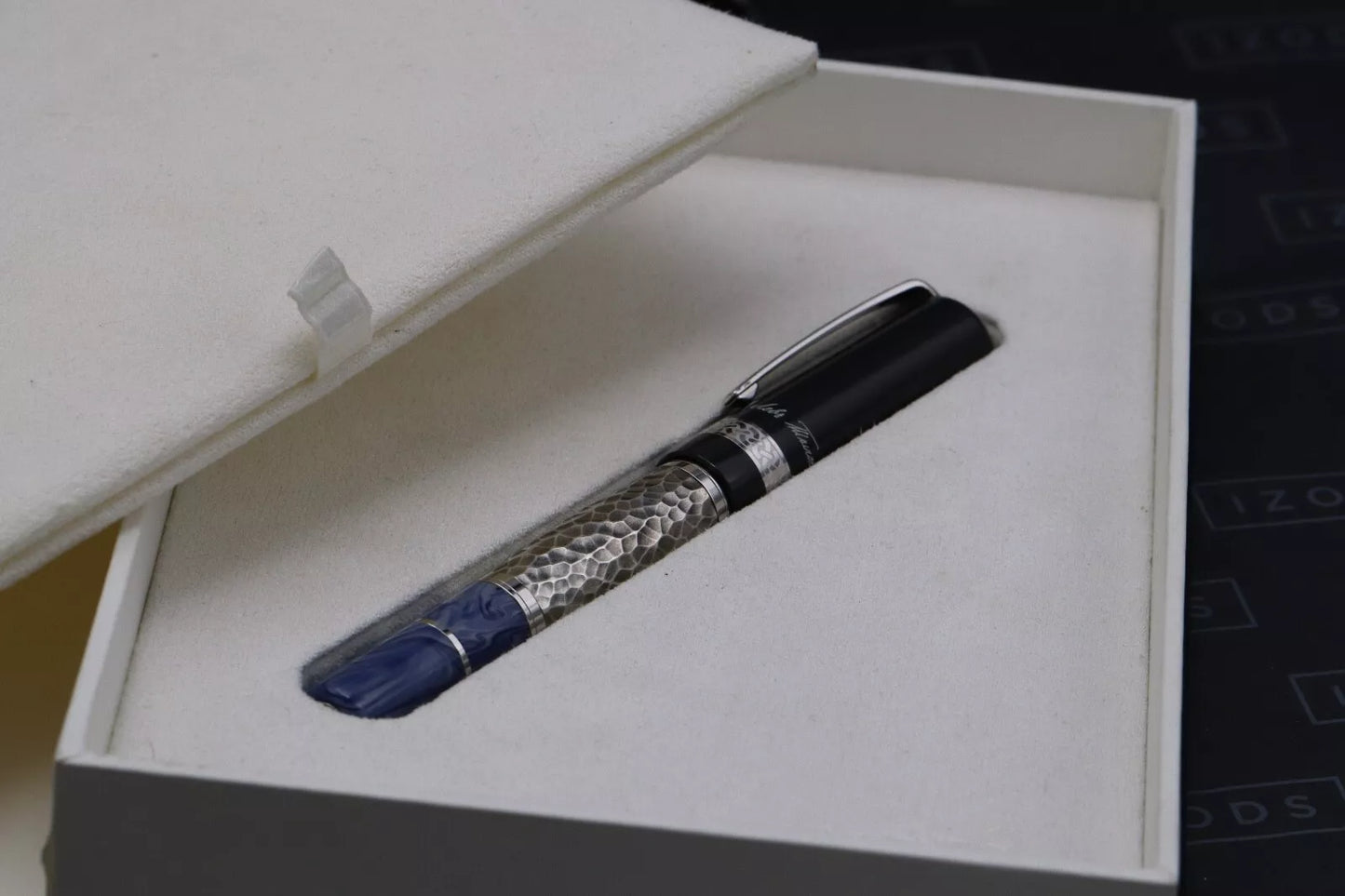 Montblanc Writers Edition Leo Tolstoy Fountain Pen - UNUSED image 9