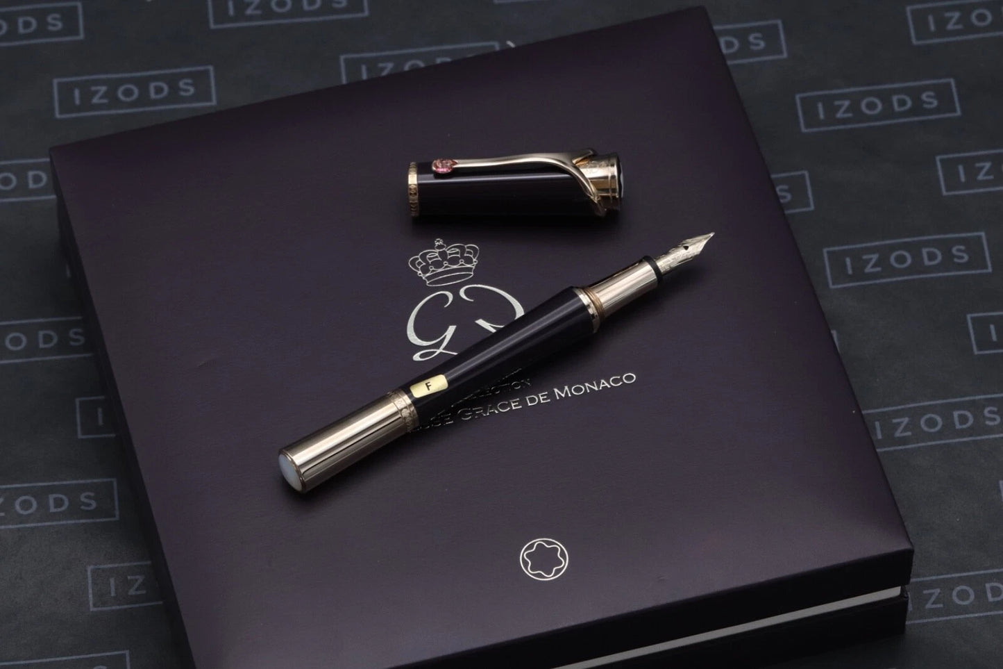 Montblanc Princesse Grace de Monaco Purple Fountain Pen - UNUSED image 1