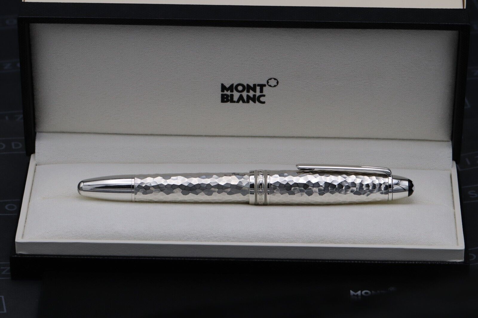 Montblanc Meisterstuck LeGrand Martele Silver Fountain Pen - EF - NEVER INKED image 6