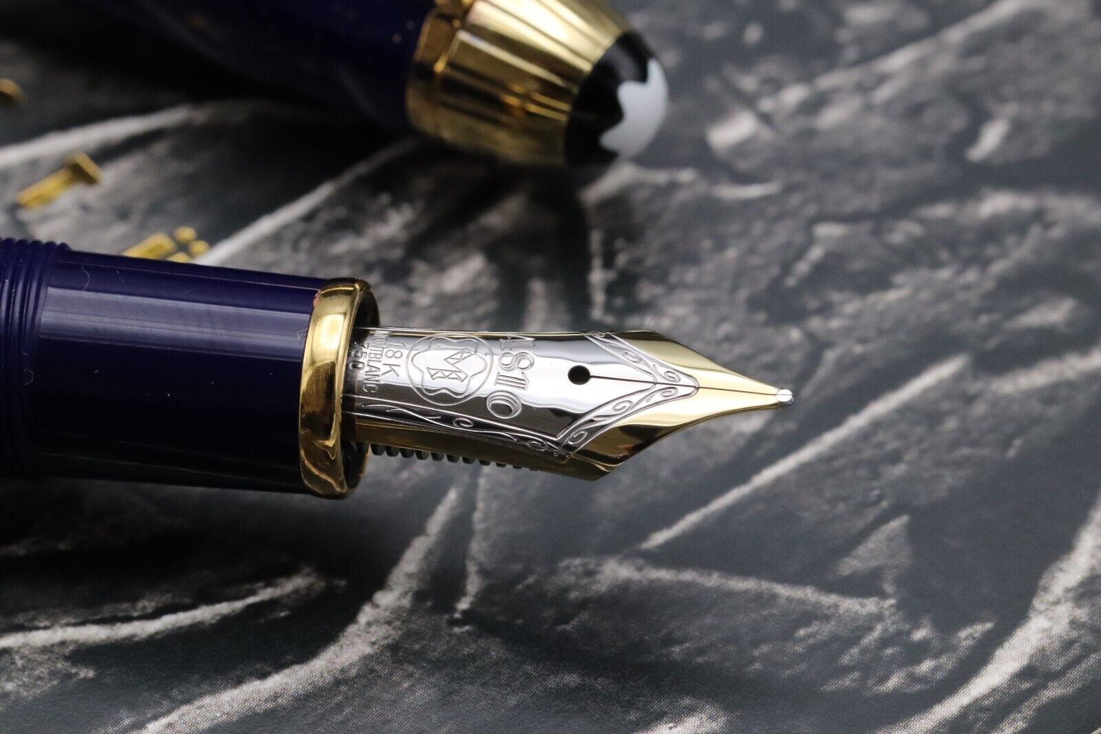 Montblanc Meisterstuck 146 LeGrand Ramses II Vermeil Fountain Pen - DIPPED image 2