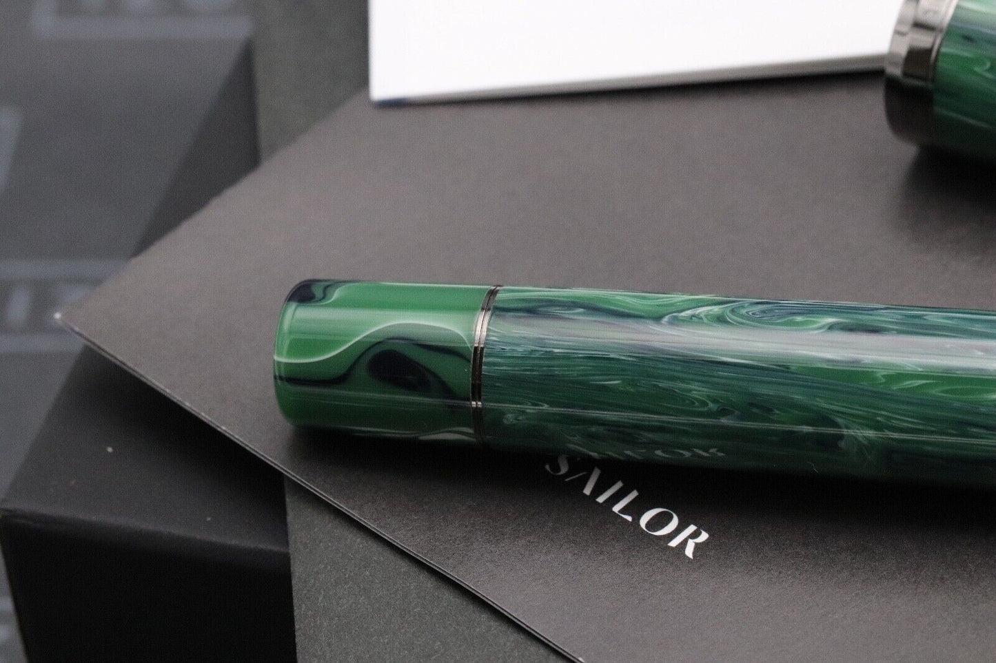 Sailor Luminous Shadow Grove Green Fountain Pen - Medium KOP Nib image 3