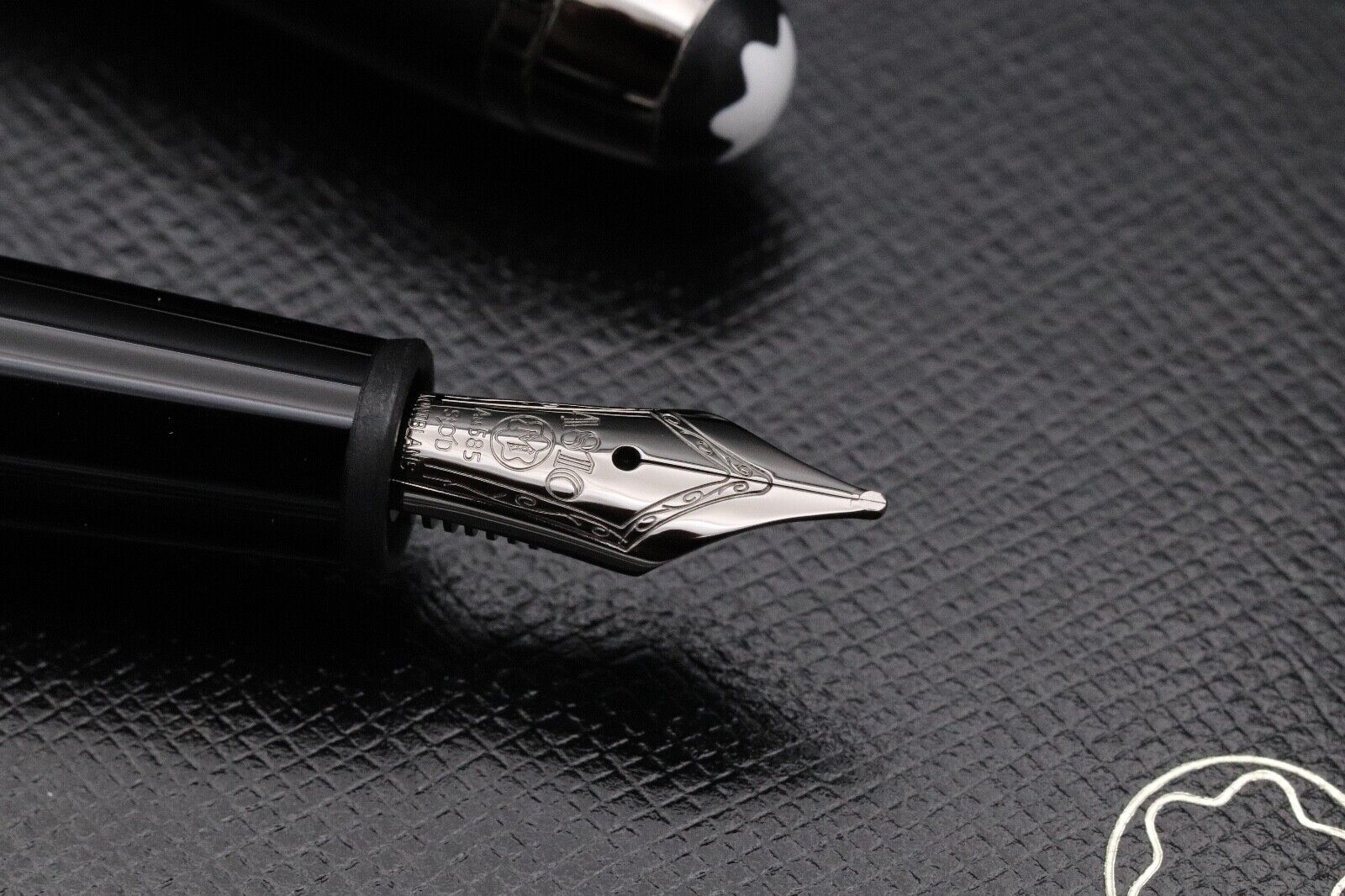 Montblanc Meisterstuck Classique Ultra Black Fountain Pen - Serviced MB Sept 24 image 2