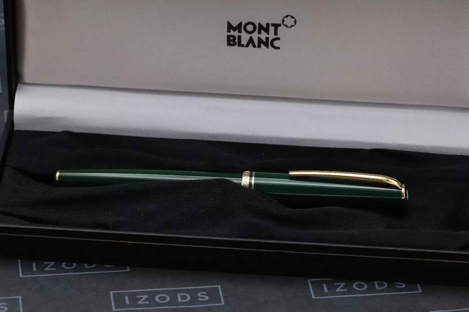 Montblanc Generation Green Fountain Pen - NEVER INKED image 7