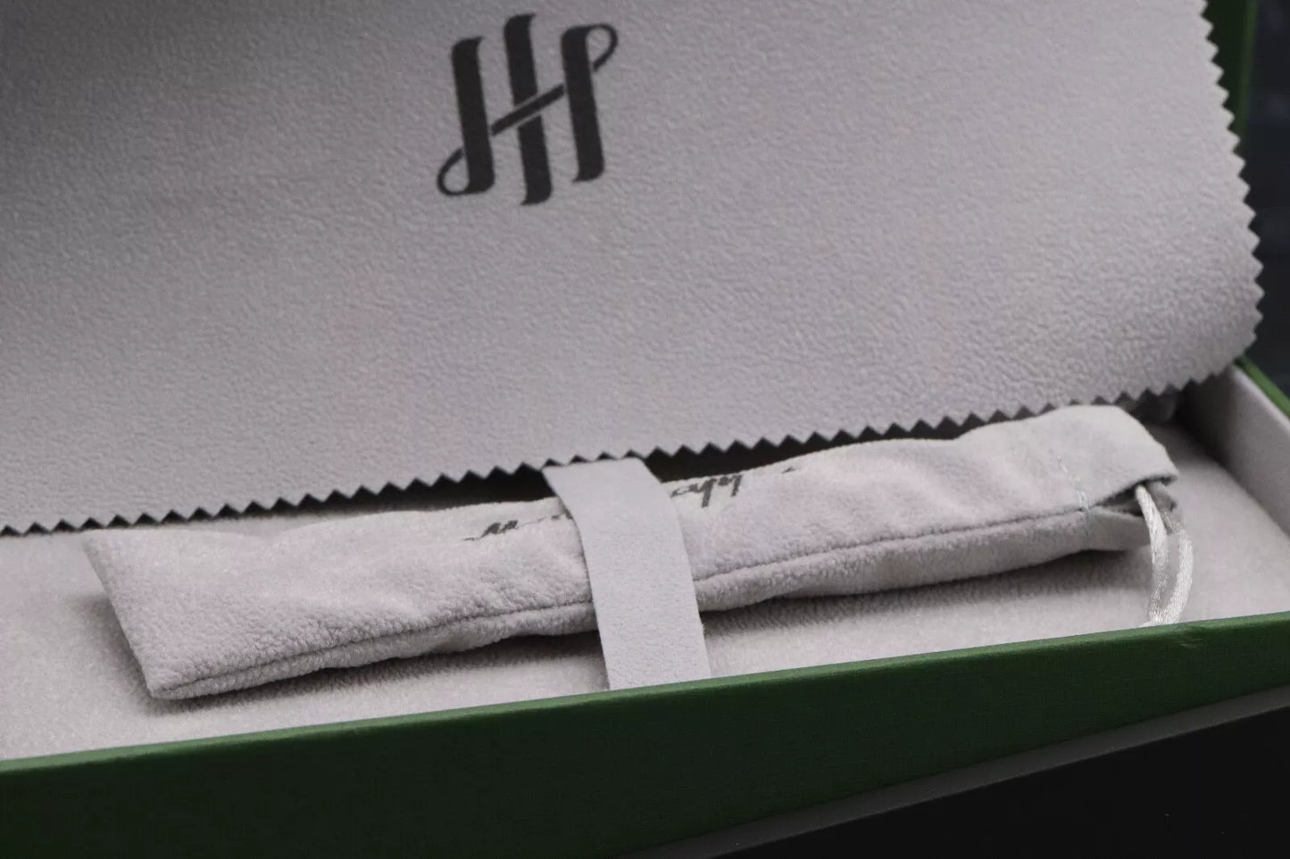 Montegrappa Quattro Ultra Black Rollerball Pen image 5