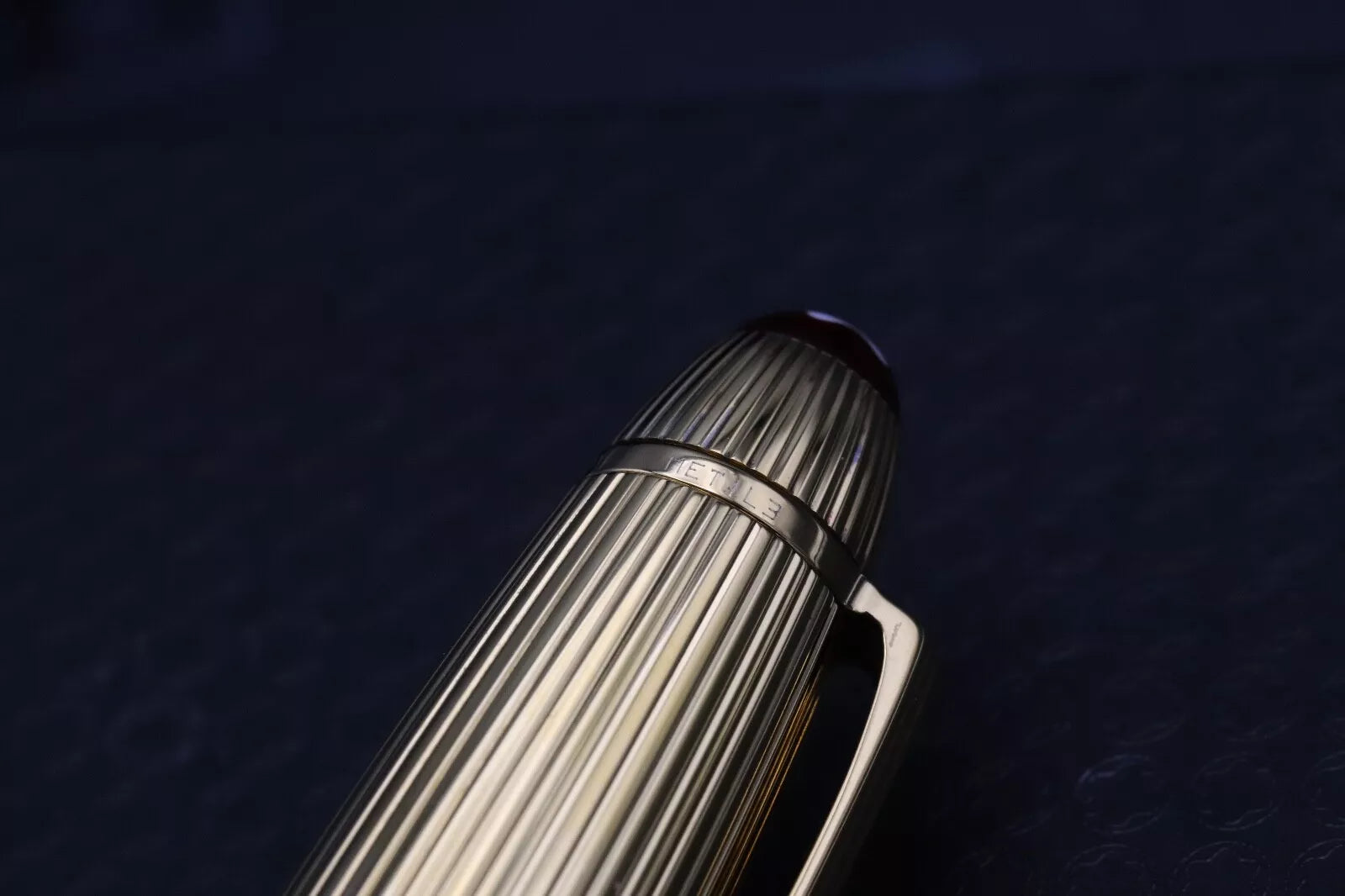Montblanc Meisterstuck Traveller Bordeaux Vermeil Fountain Pen with Pouch image 8