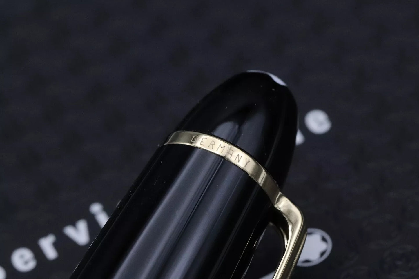 Montblanc Meisterstuck 147 Traveller Gold Coated Fountain Pen with Pouch image 6