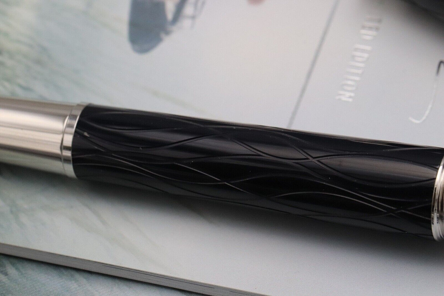 Montblanc Writers Edition Mark Twain Fountain Pen image 3