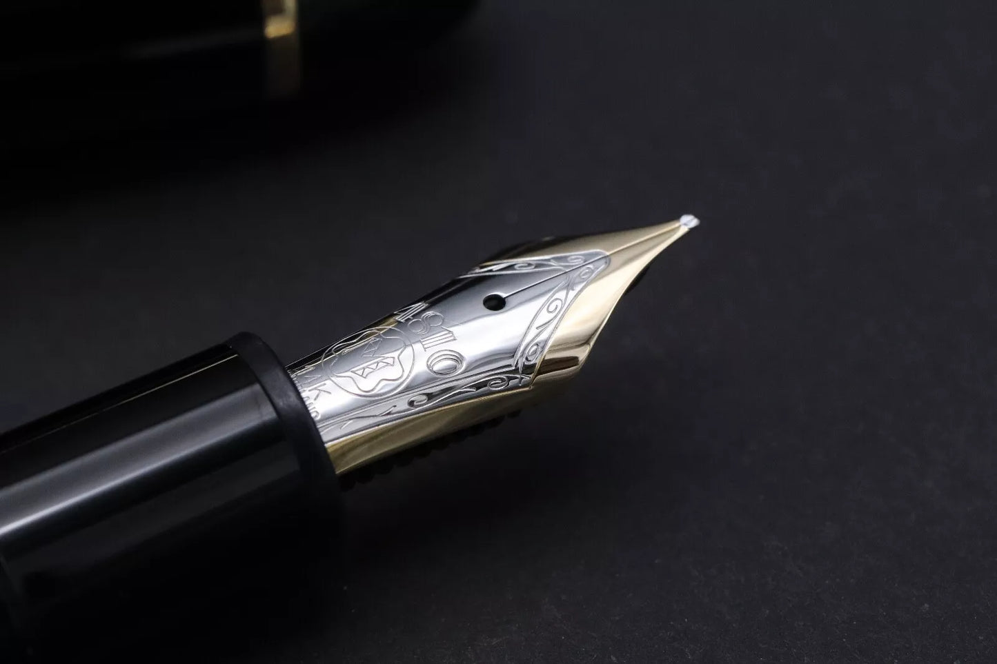 Montblanc Meisterstuck 146 LeGrand Gold Coated Fountain Pen - 1991-92 - OM Nib image 6