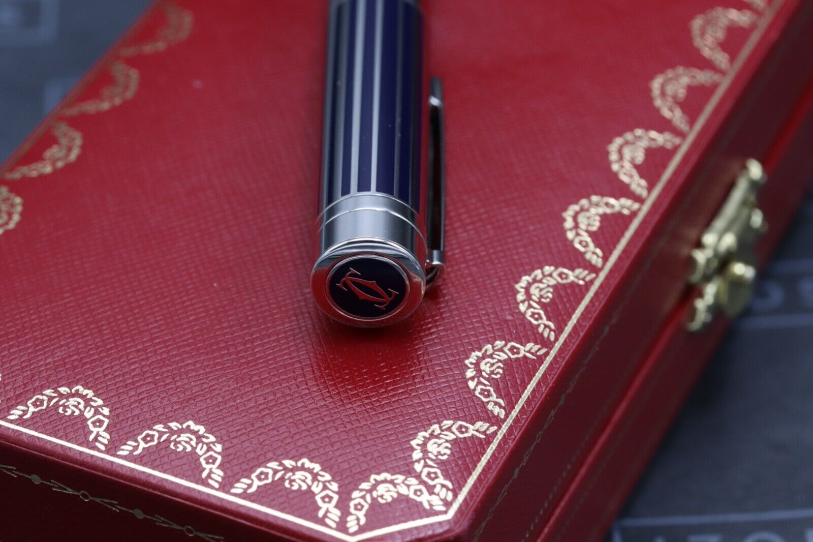 Cartier Pasha Platinum-Plated Striped Lacquer Ballpoint Pen image 4