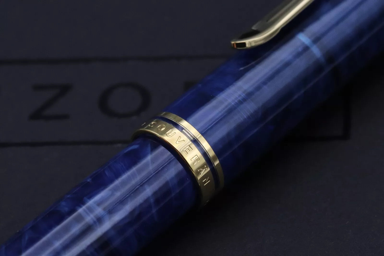 Pelikan Souveran M800 Blue O'Blue Special Edition Fountain Pen image 6