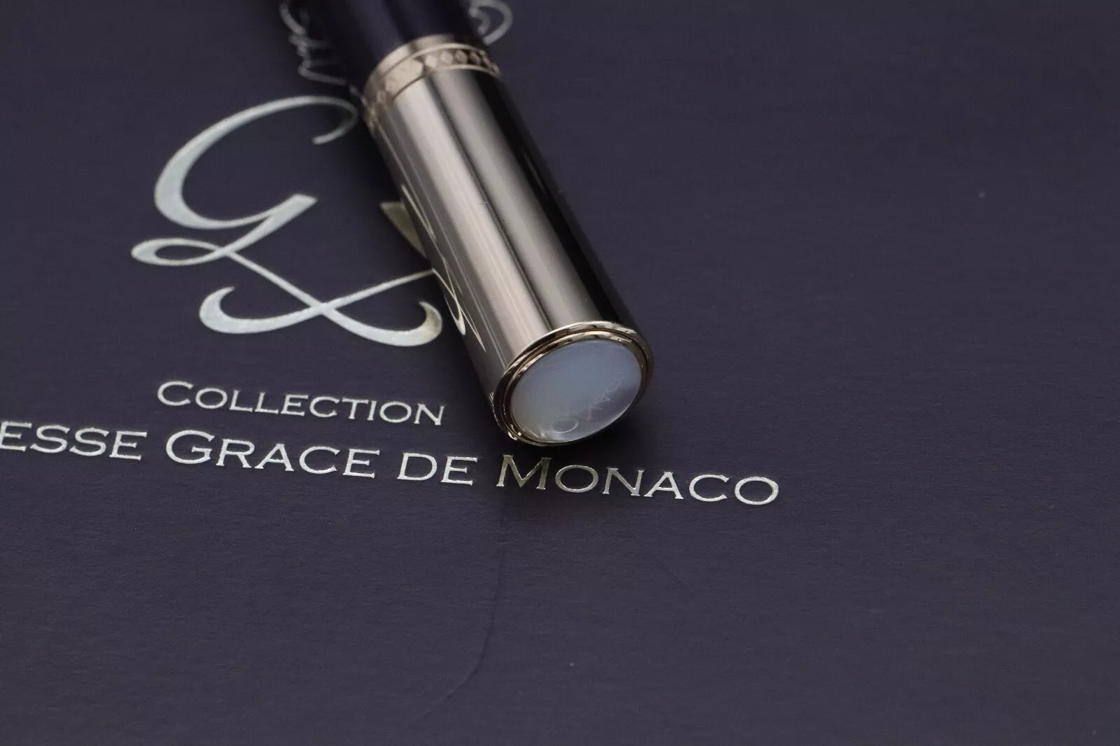 Montblanc Princesse Grace de Monaco Purple Fountain Pen – IZODS