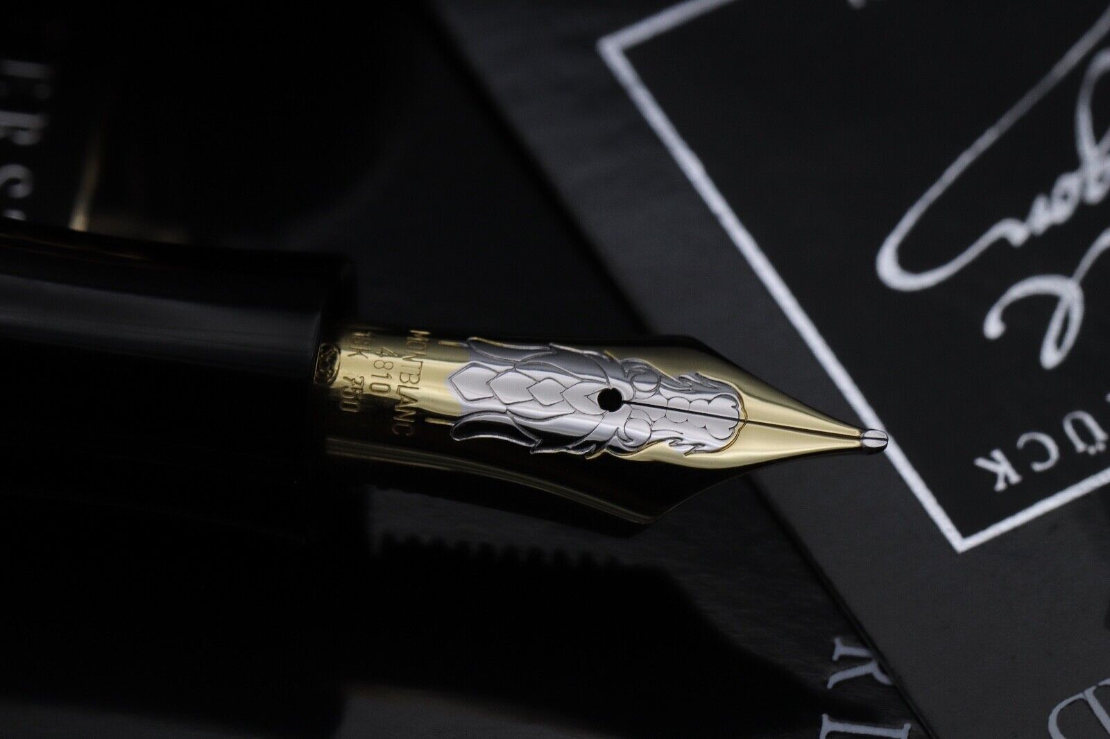 Montblanc Writers Edition Imperial Dragon Solid Gold 888 Fountain Pen - UNUSED image 2