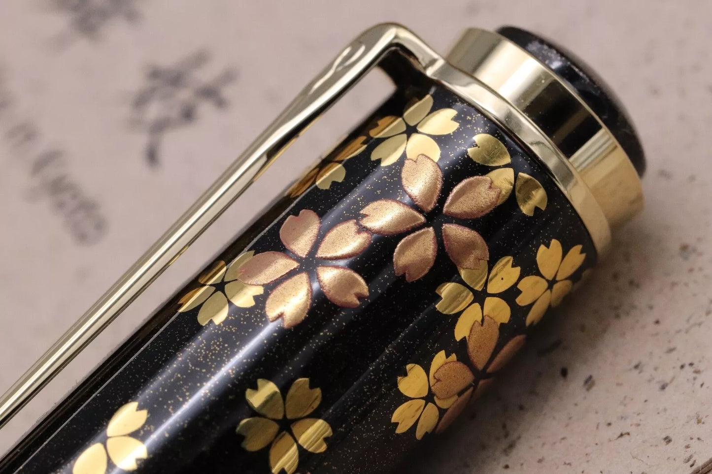 Pelikan M1000 Maiko in Kyoto Maki-e LE88 Fountain Pen - UNUSED image 7