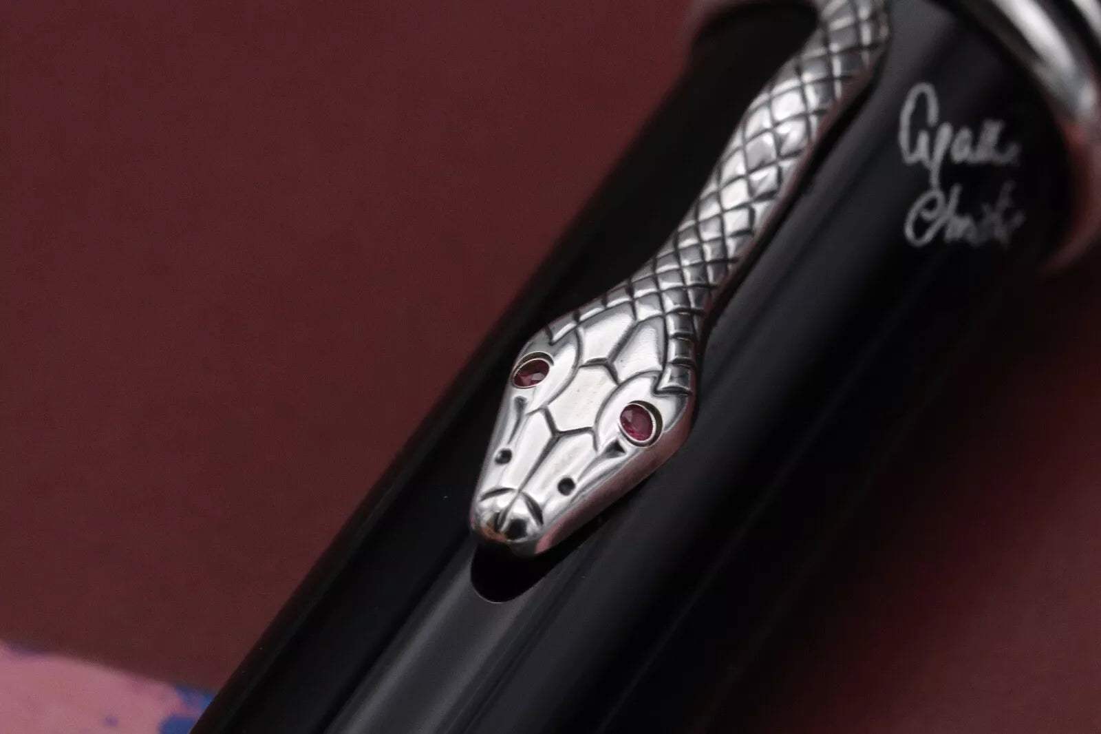 Montblanc Writers Edition Agatha Christie Fountain Pen - UNUSED image 11
