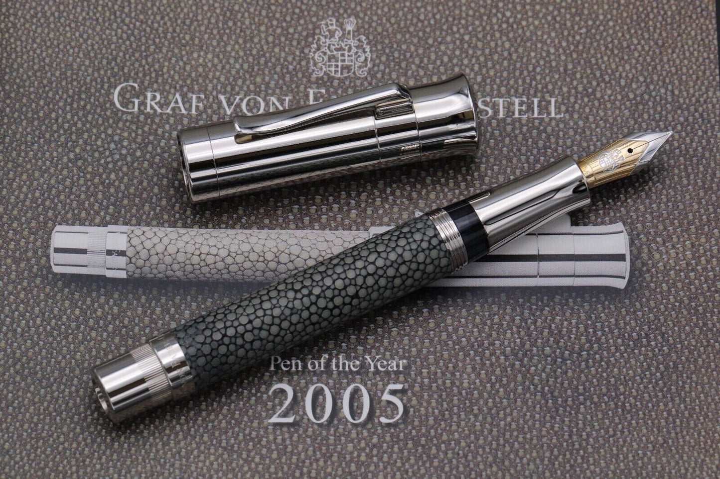Graf von Faber-Castell Pen of the Year 2005 Galuchet Fountain Pen - UNUSED image 2