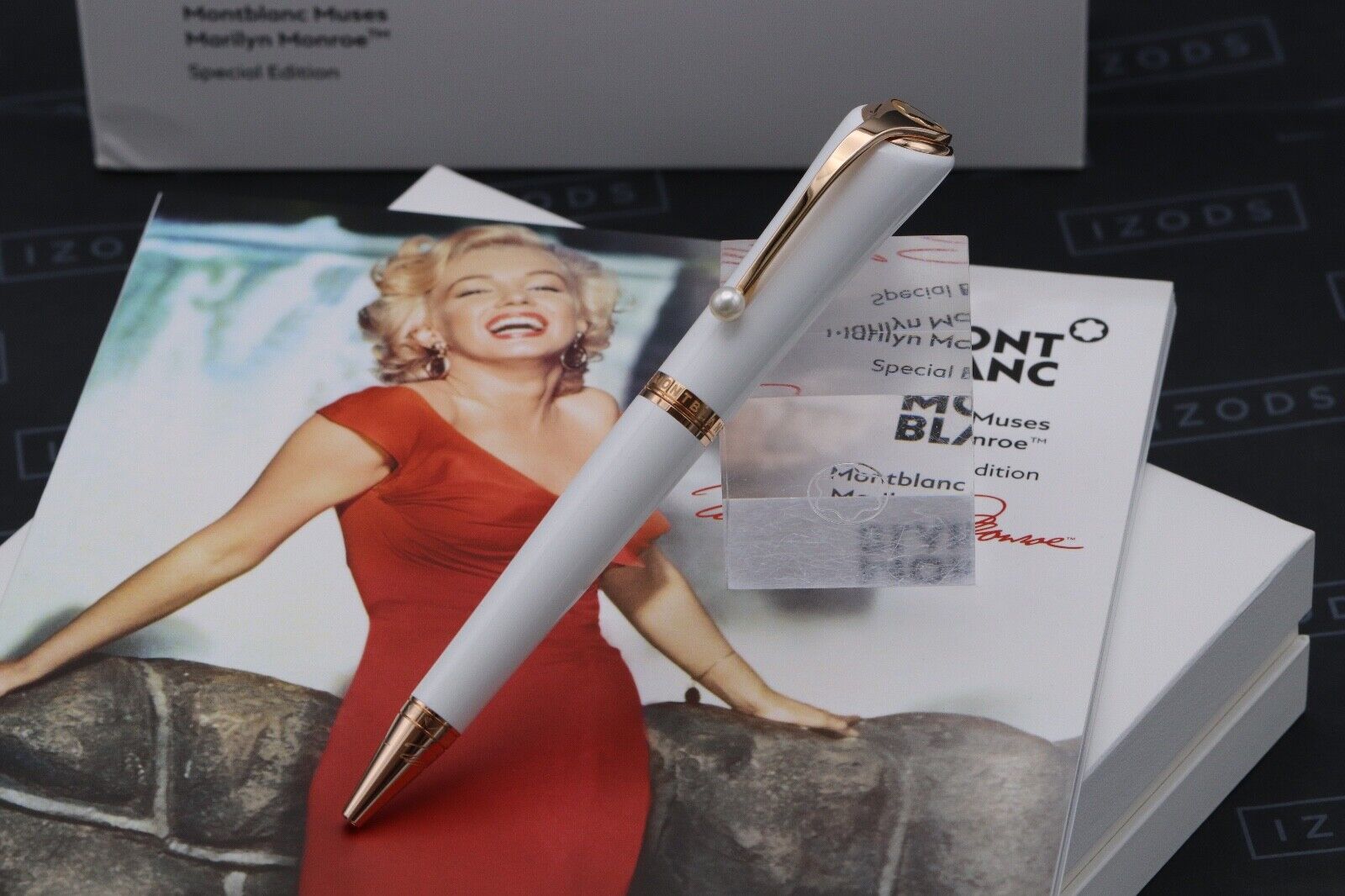 Montblanc Muses Marilyn Monroe White Ballpoint Pen - UNUSED image 1