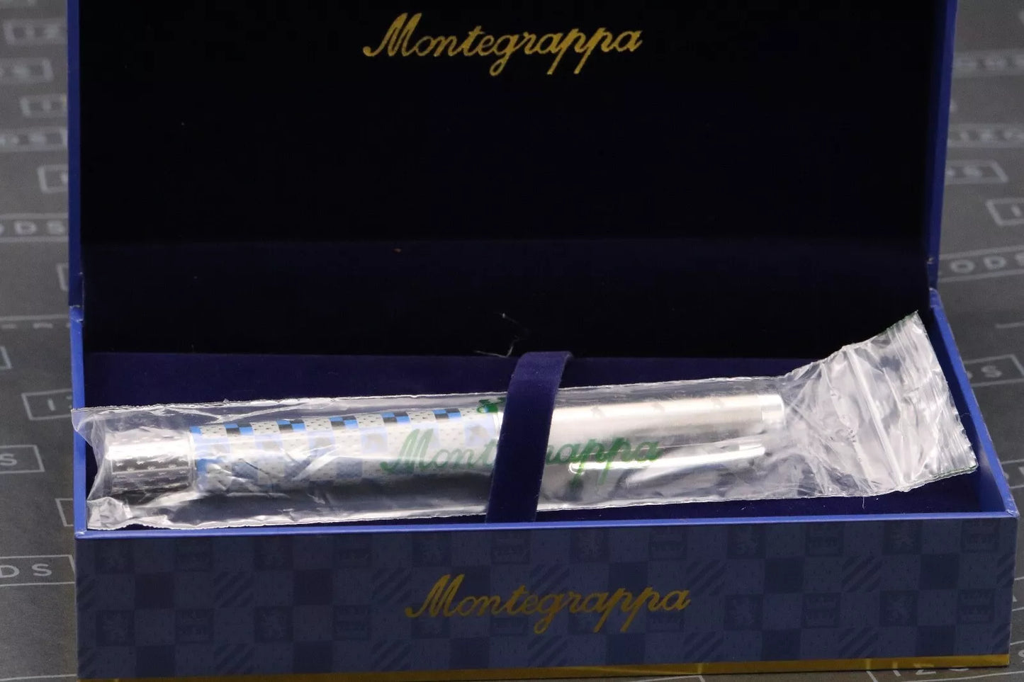 Montegrappa Harry Potter Ravenclaw Fountain Pen - UNUSED - EF NIB image 8