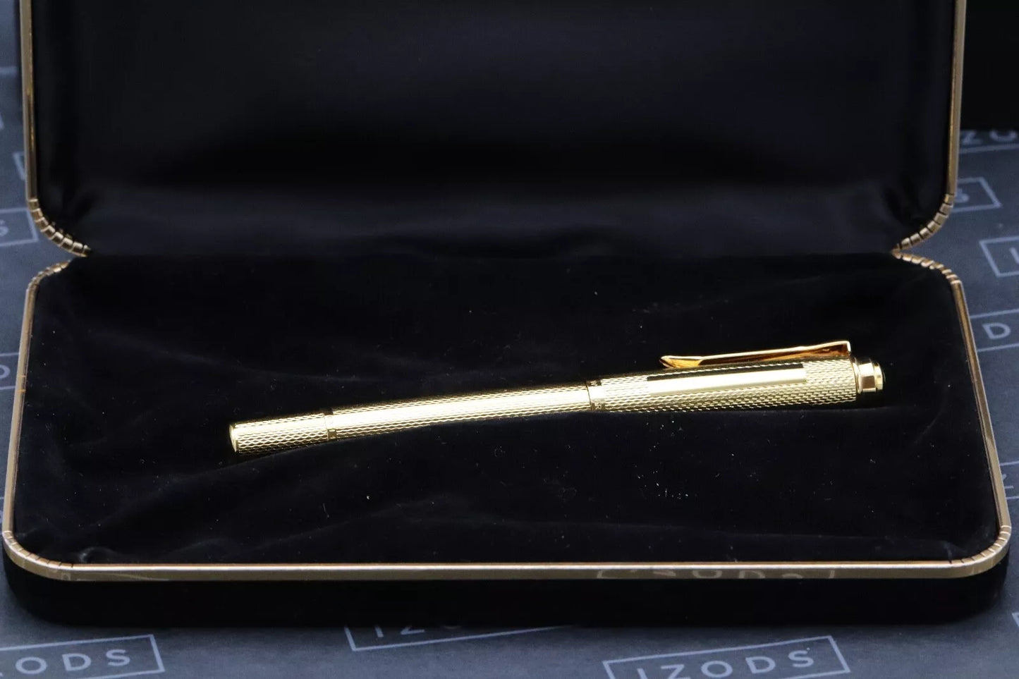 Pelikan M760 Jubilee Gold-Plated Fountain Pen image 7