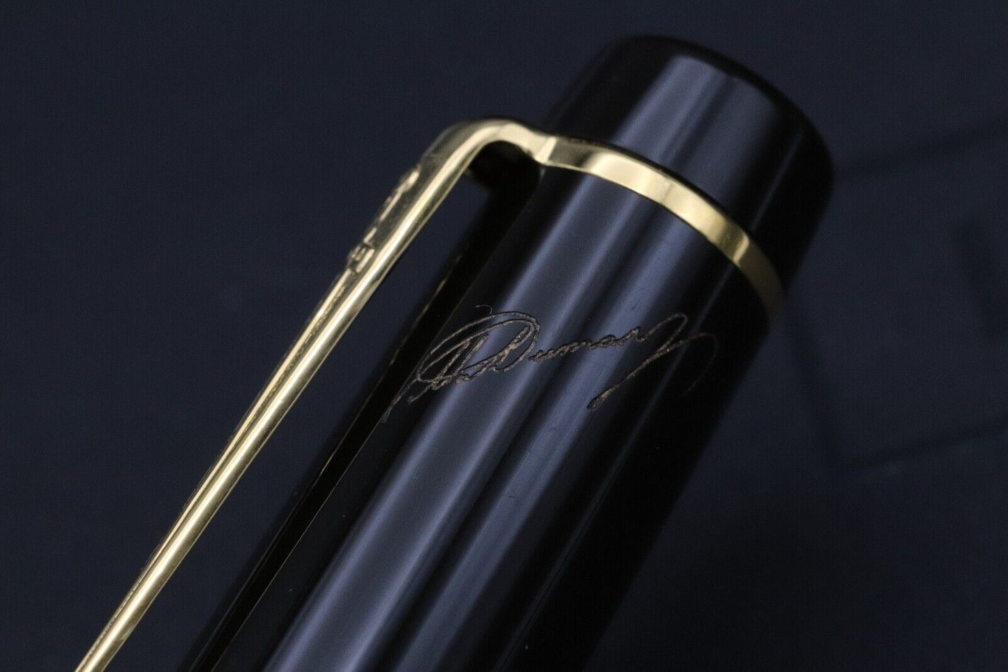 Montblanc Alexandre Dumas (Father) Writers Limited Edition Ballpoint Pen image 3