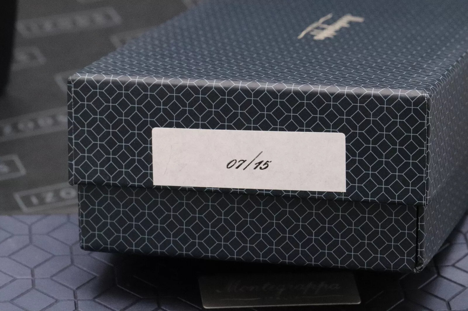Montegrappa Extra Colori Del Mare Sharks LE15 Celluloid Fountain Pen image 8