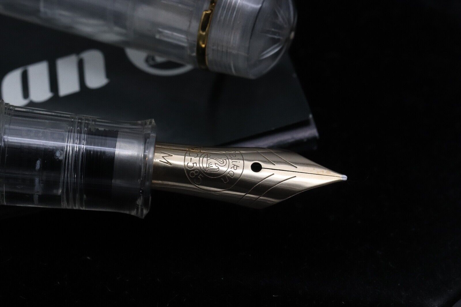Pelikan 'M481' Demonstrator Fountain Pen - NEVER INKED image 2