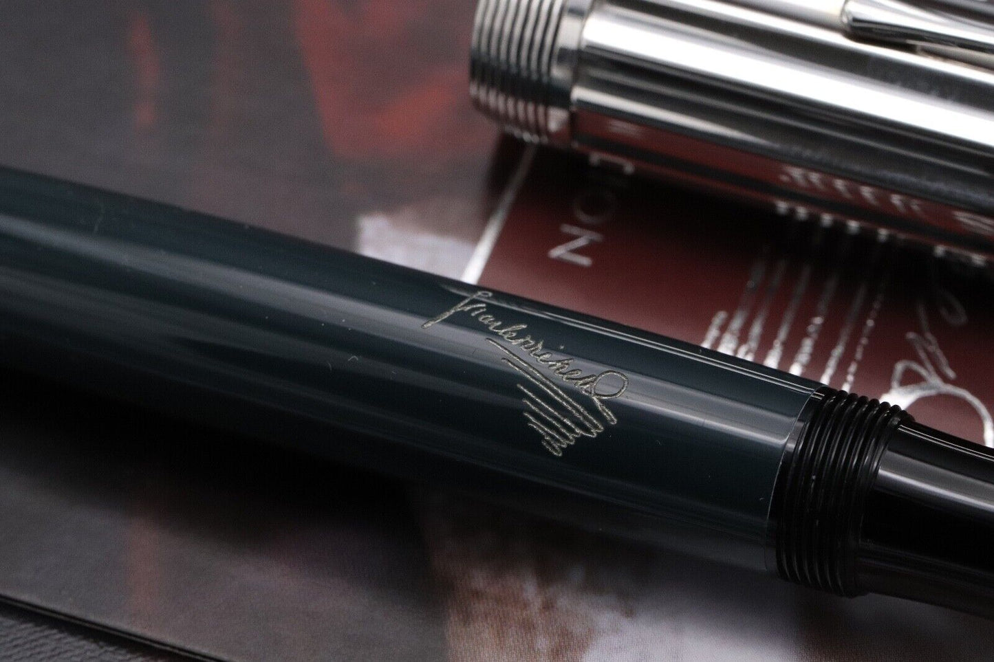 Montblanc Writers Edition Charles Dickens Fountain Pen - UNUSED image 3