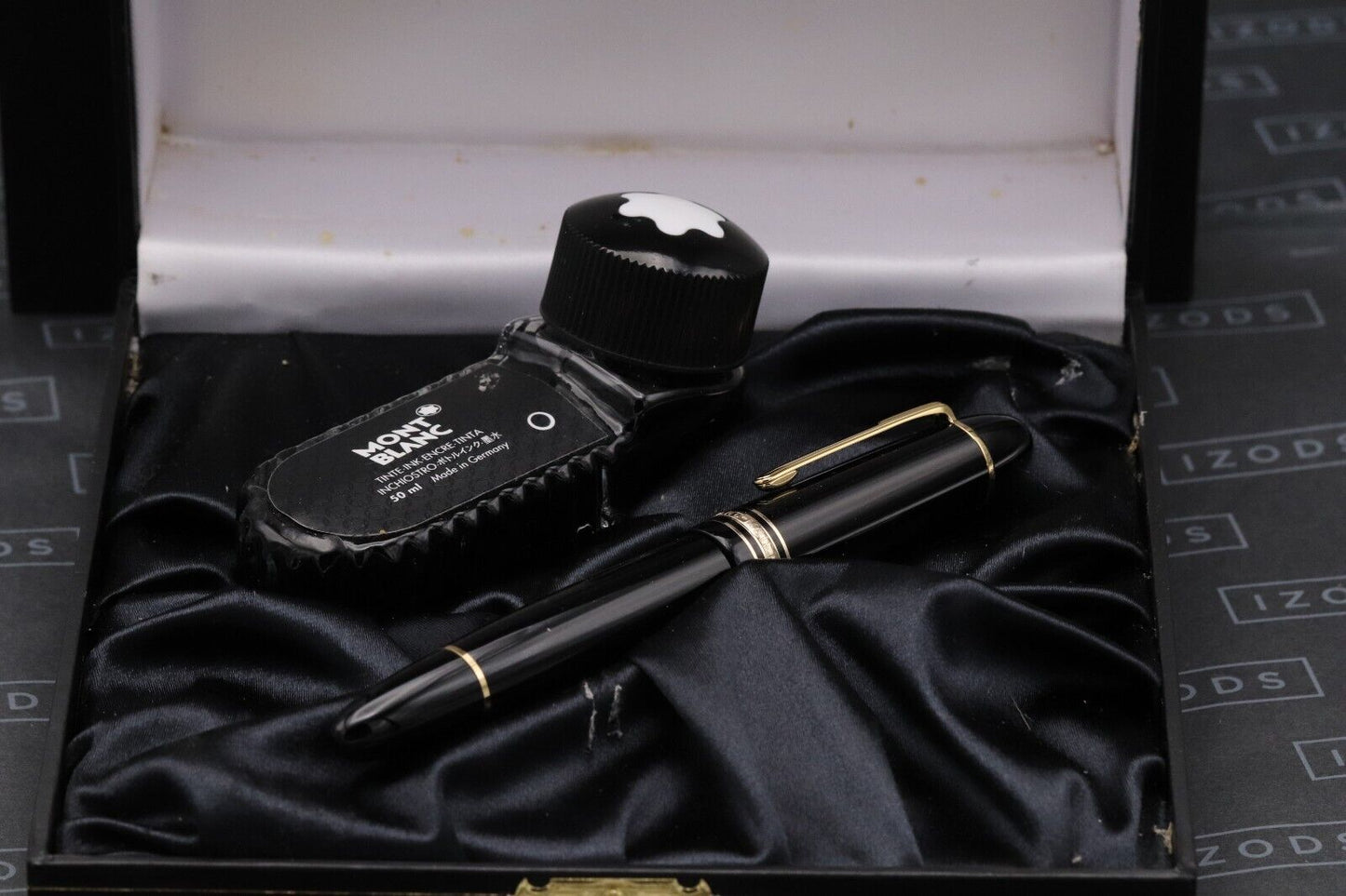 Montblanc Meisterstuck 149 Gold-Coated Fountain Pen - NEVER INKED image 6