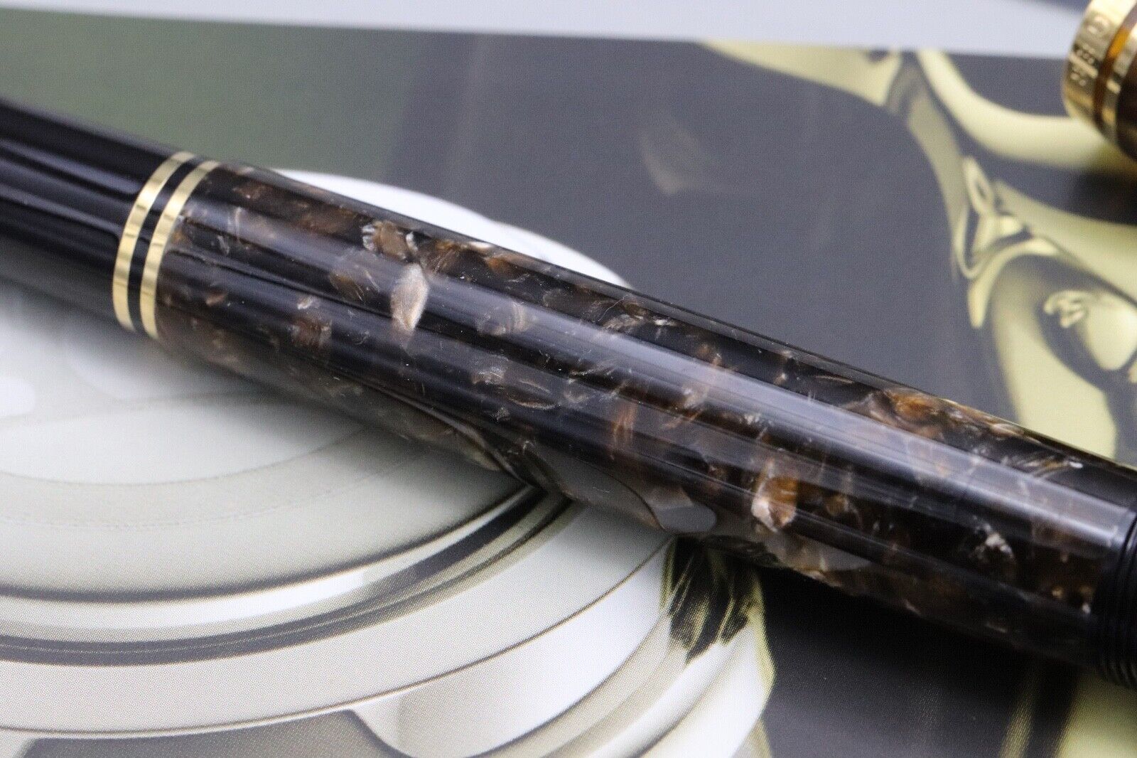 Pelikan Souveran M800 Renaissance Brown Fountain Pen - DIPPED - EF Nib image 3