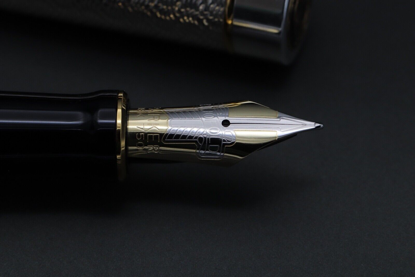 Classic Pens CP5 Parker Centennial Vintage Fountain Pen - UNUSED image 2