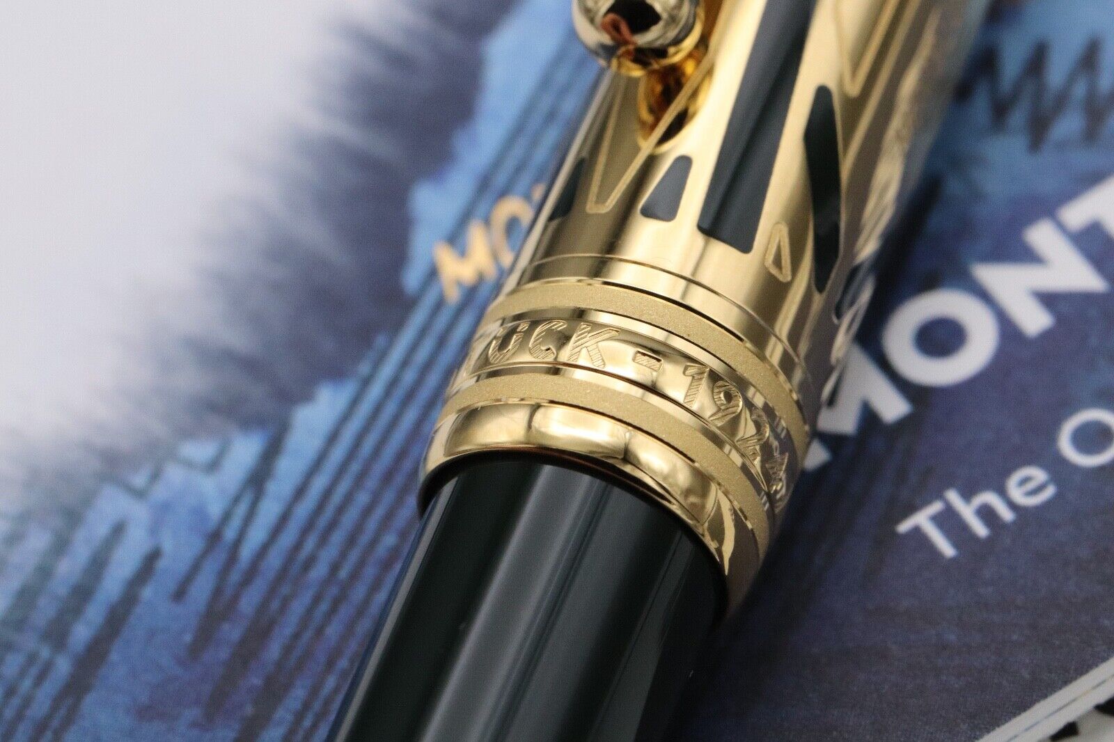 Montblanc Meisterstuck Classique Origin Doue Green Ballpoint Pen - UNUSED image 2